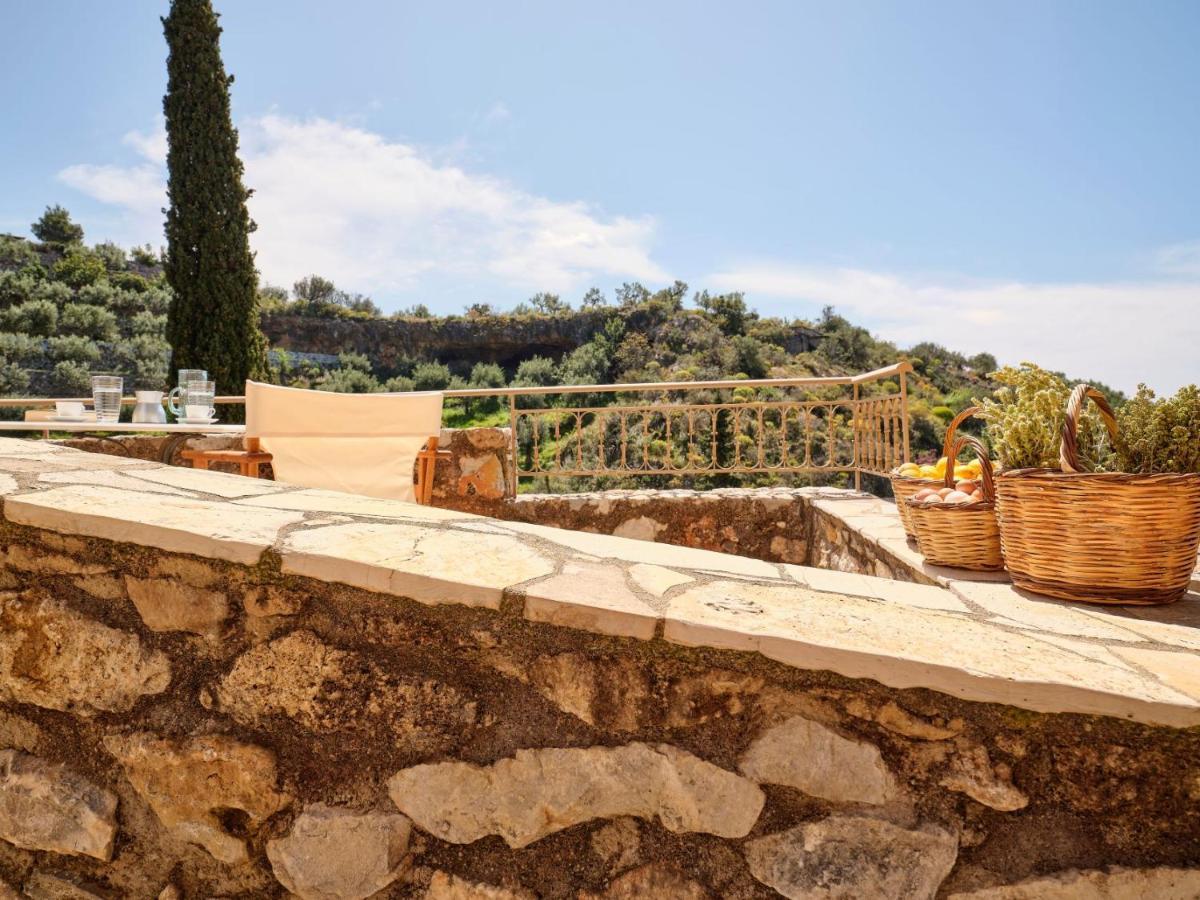 Holiday home Petreas Castle *